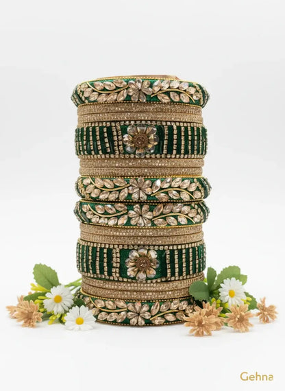 Emerald Green Bridal Kundan Bangles Set – Gehna featuring intricate floral designs and sparkling kundan stones.